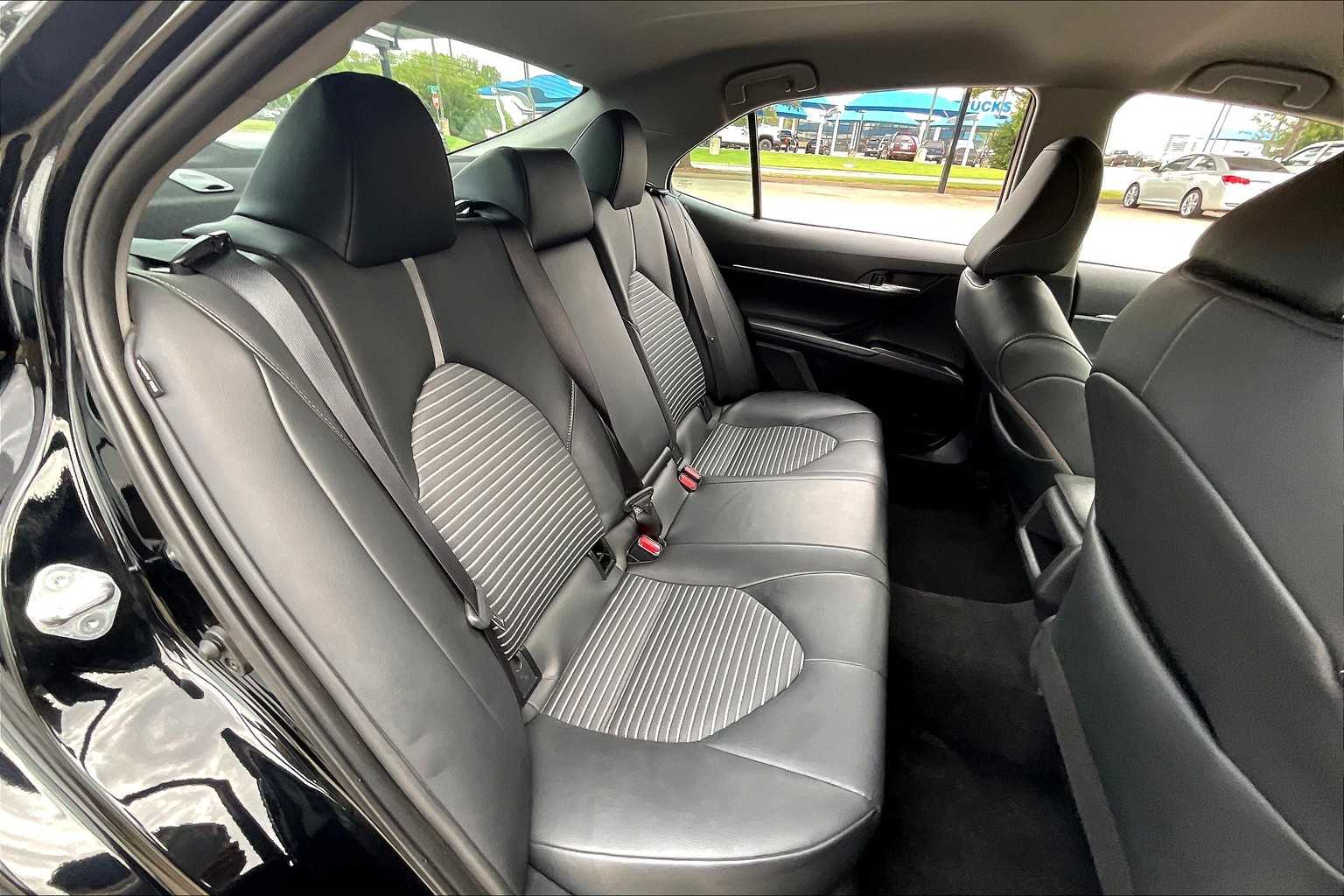 2024 Toyota Camry SE photo 17