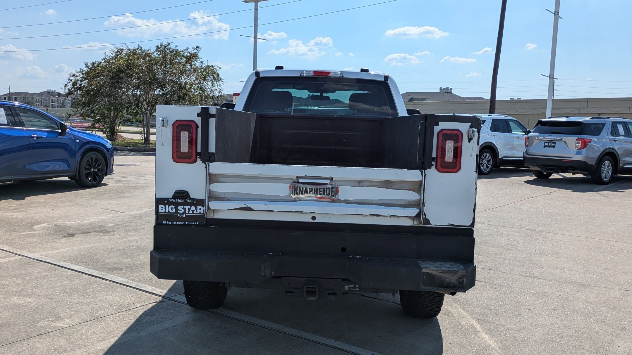 2022 Ford F-350 XL photo 4