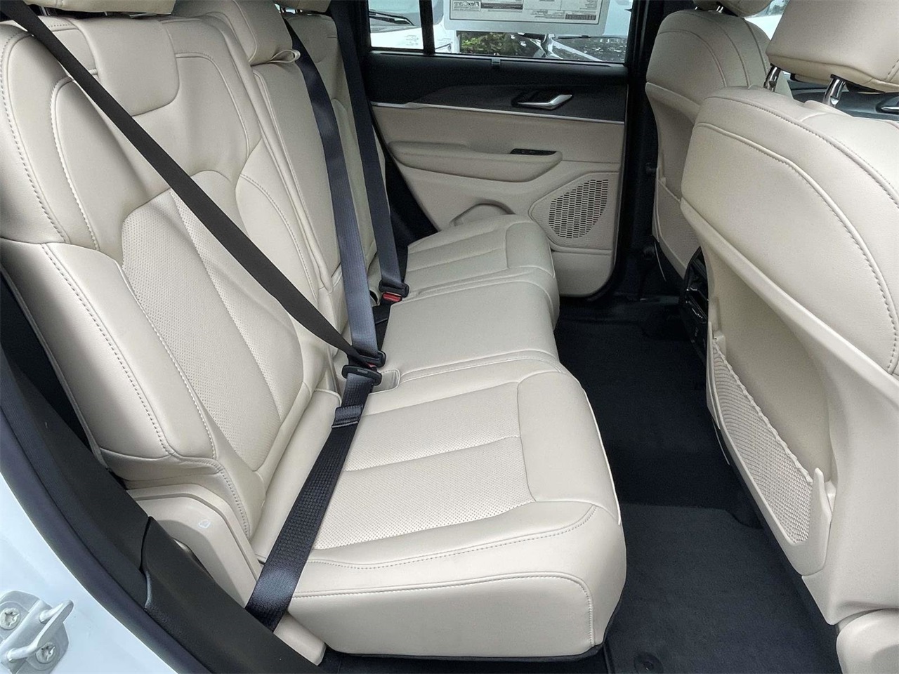 2025 Jeep Grand Cherokee Limited photo 21