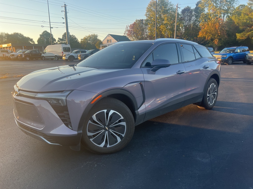 2024 Chevrolet Blazer EV Sport photo 3