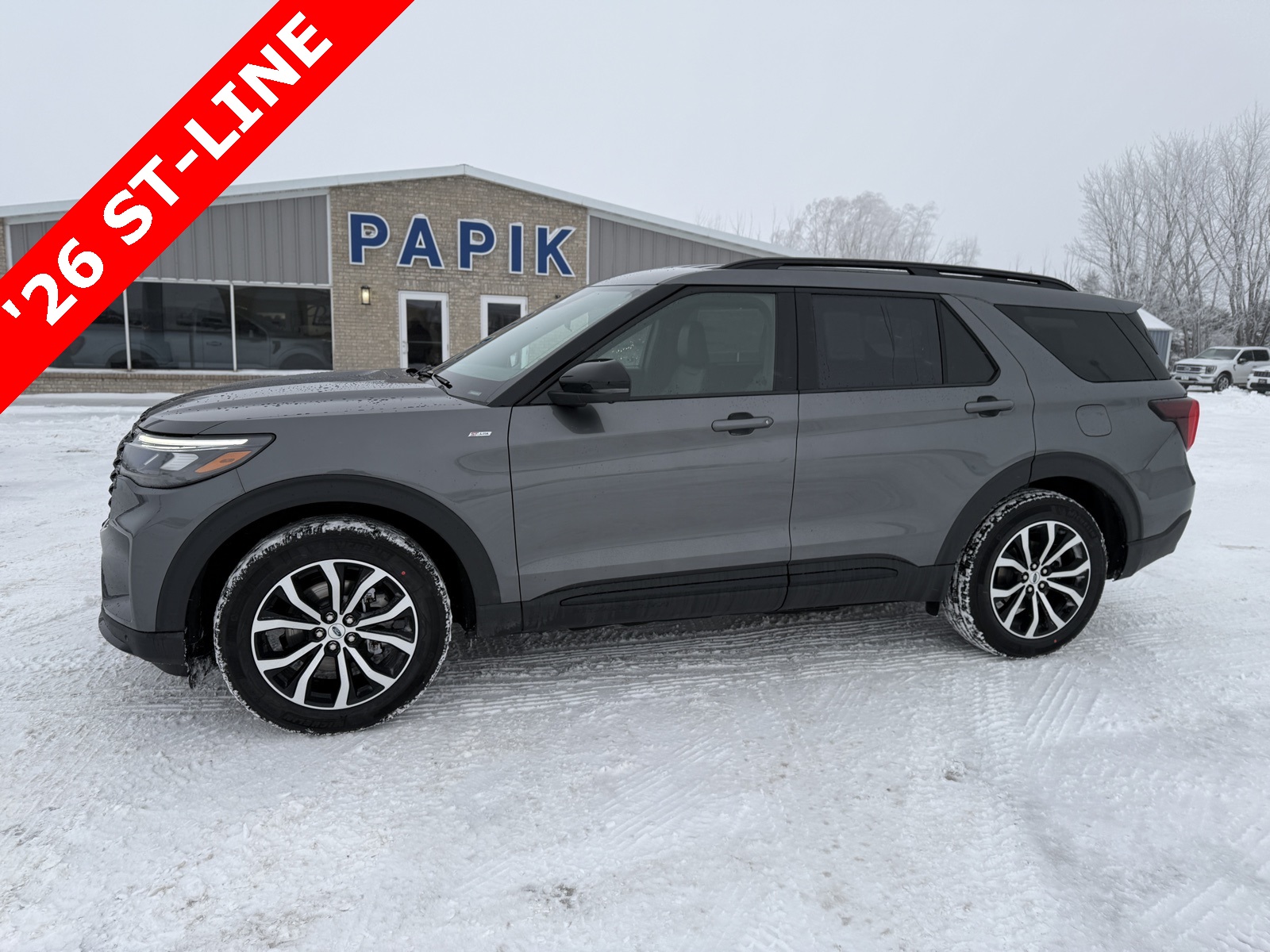 2026 Ford Explorer ST-LINE's photo