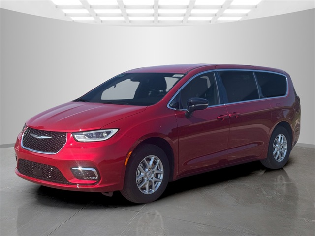 2026 Chrysler Pacifica photo 3