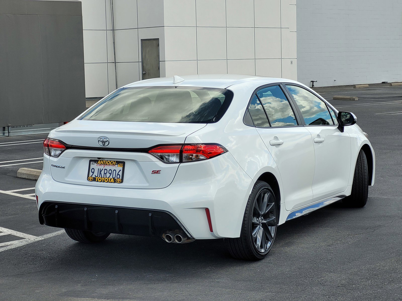 2024 Toyota Corolla SE Premium photo 4