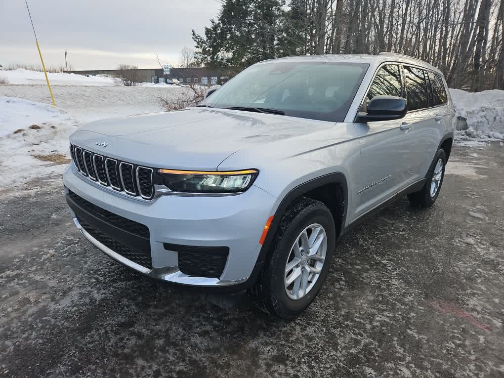 2023 Jeep Grand Cherokee L Laredo's photo
