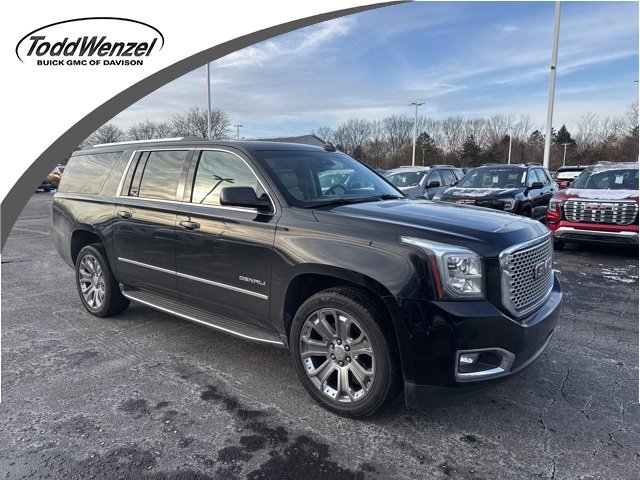 2016 GMC Yukon XL Denali's photo
