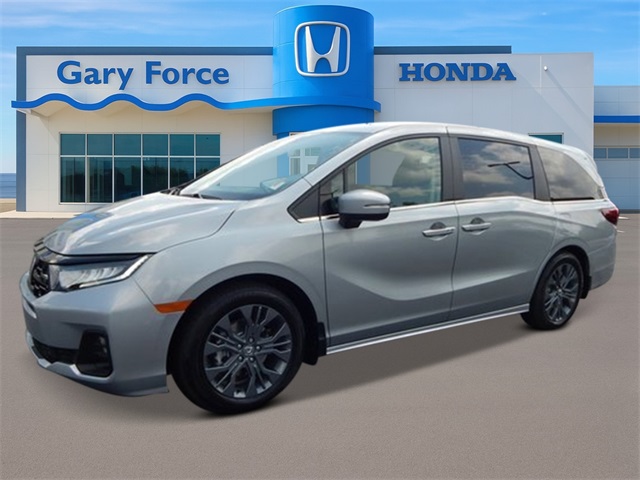 2026 Honda Odyssey Touring's photo