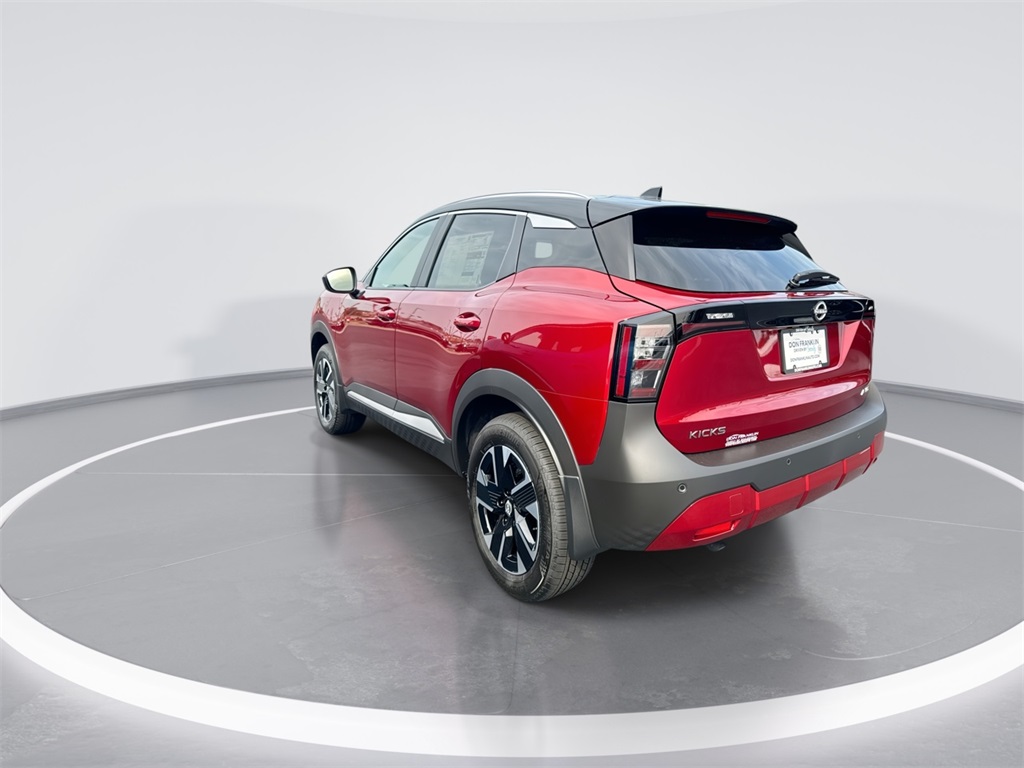 2025 Nissan Kicks SV photo 5