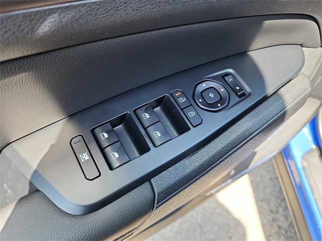 2026 Kia Sportage SX photo 4