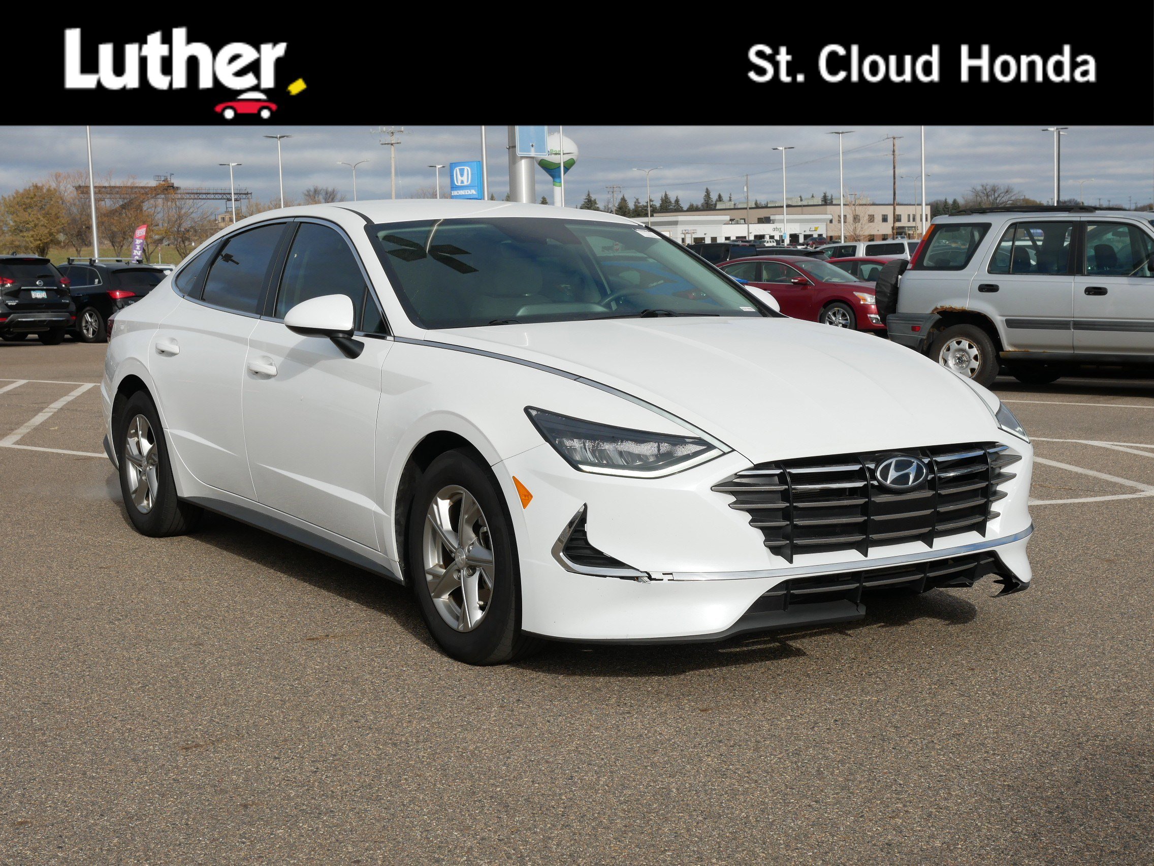2022 Hyundai Sonata SE's photo