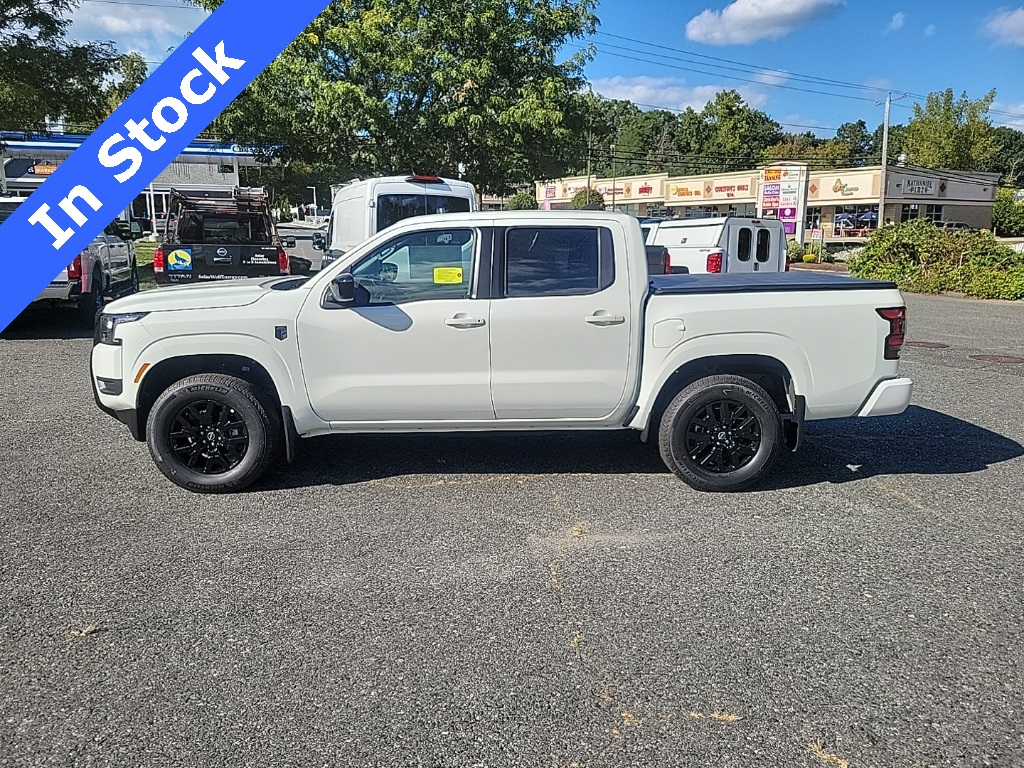 2026 Nissan Frontier SV photo 2