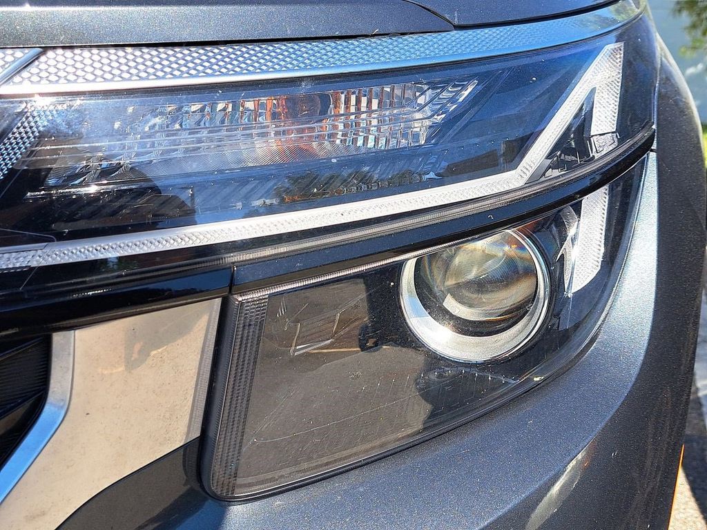 2024 Kia Seltos EX photo 6