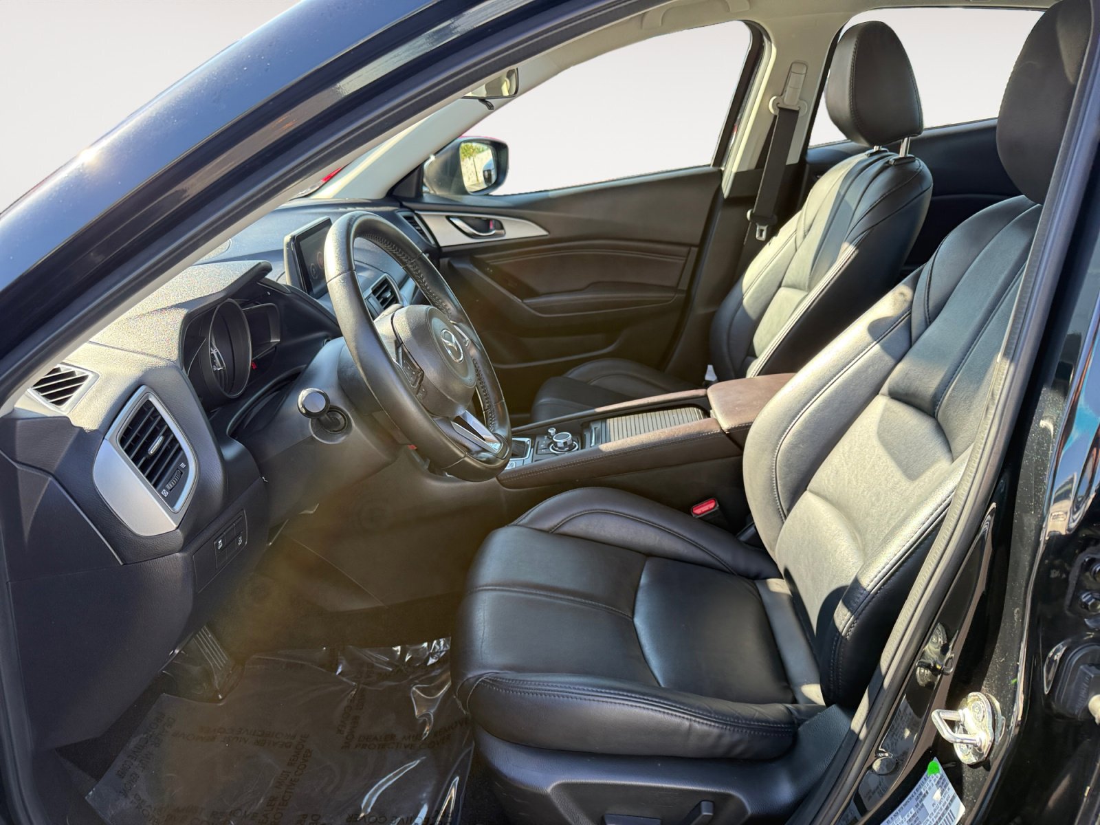 2018 Mazda Mazda3 Touring photo 10