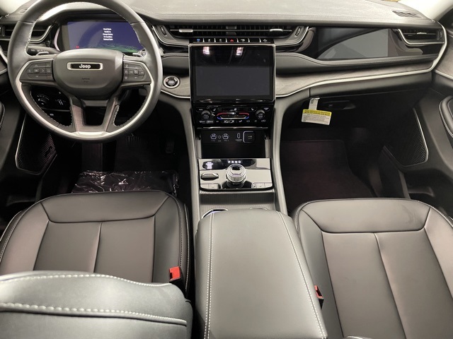 2024 Jeep Cherokee Base photo 34