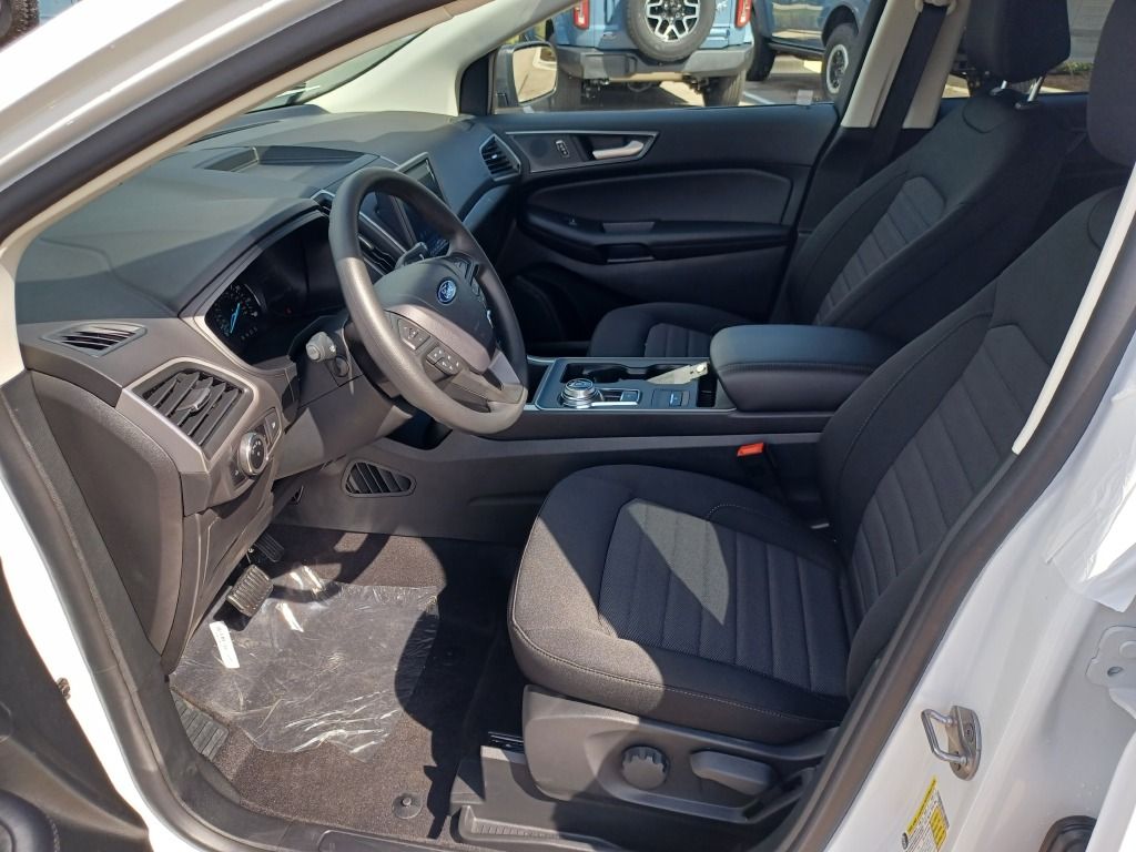 2024 Ford Edge SE photo 18