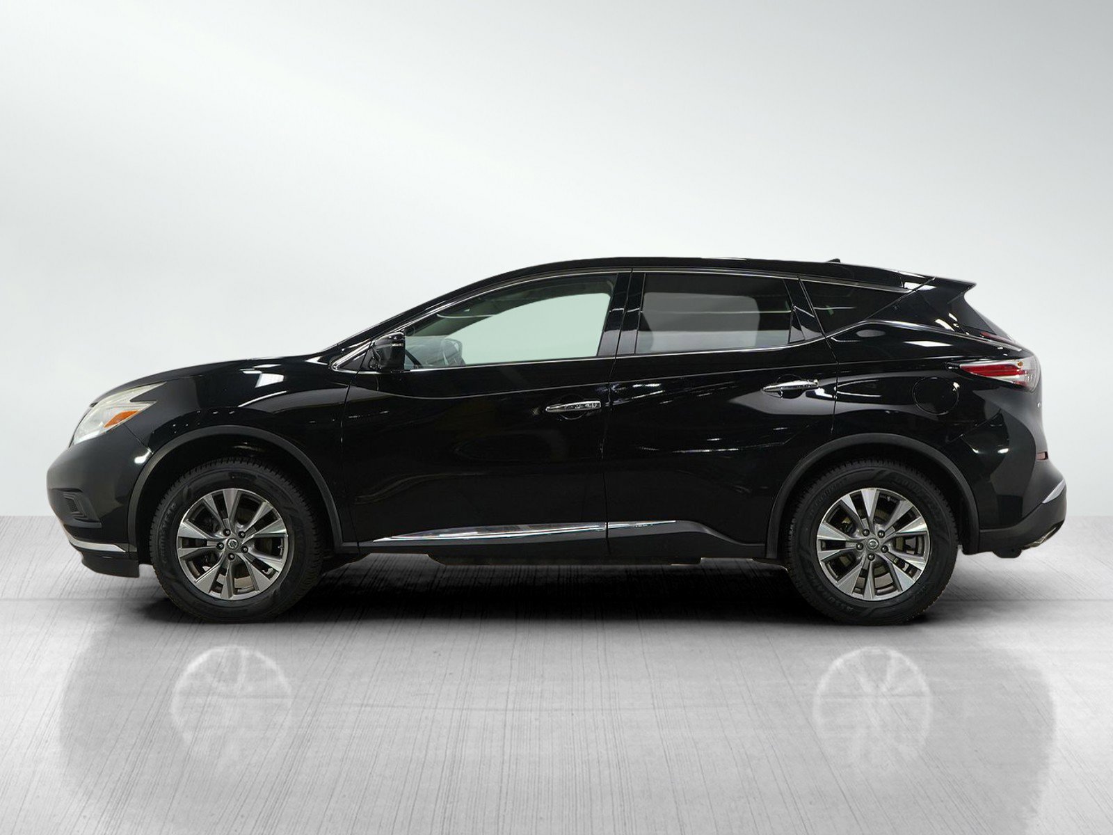 Used 2016 Nissan Murano S with VIN 5N1AZ2MHXGN134674 for sale in Burnsville, Minnesota