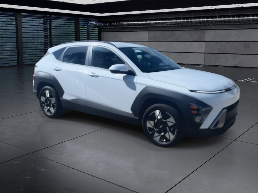 2025 Hyundai Kona SEL photo 2
