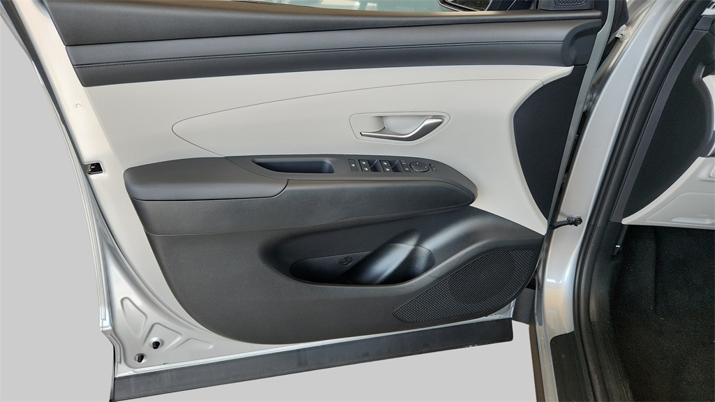 2025 Hyundai Tucson SEL photo 29