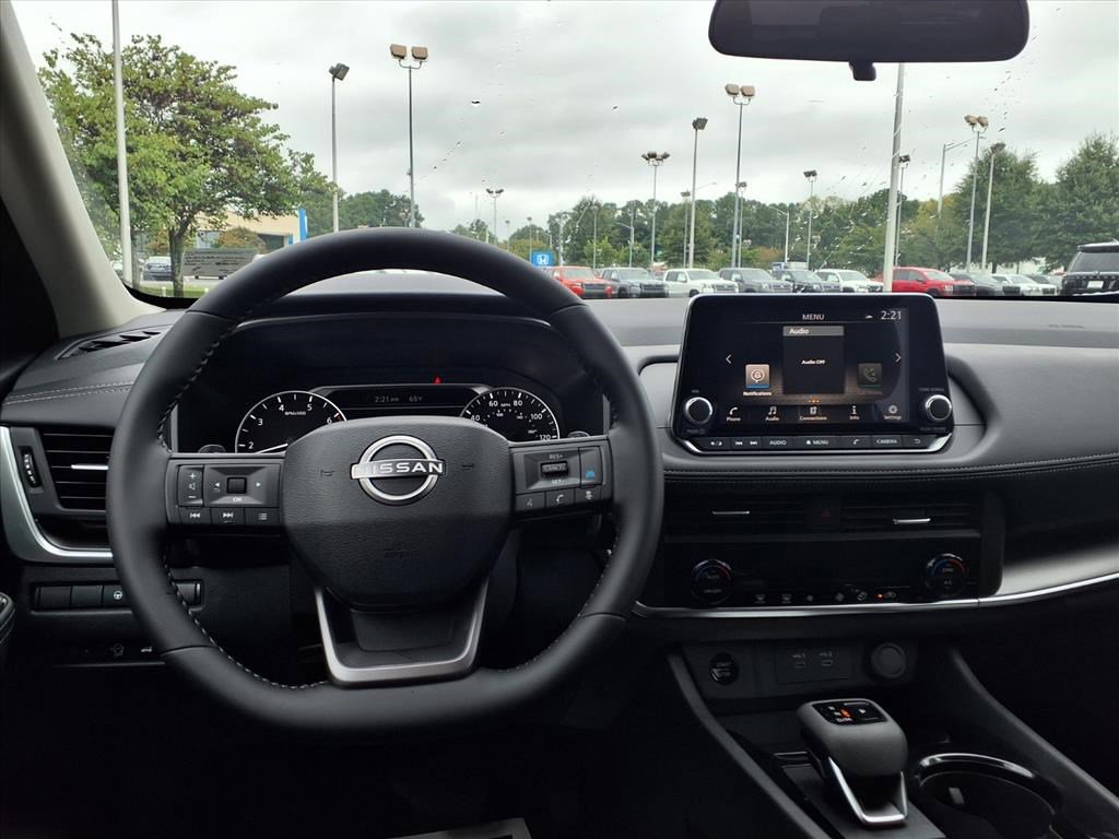 2026 Nissan Rogue SV photo 12