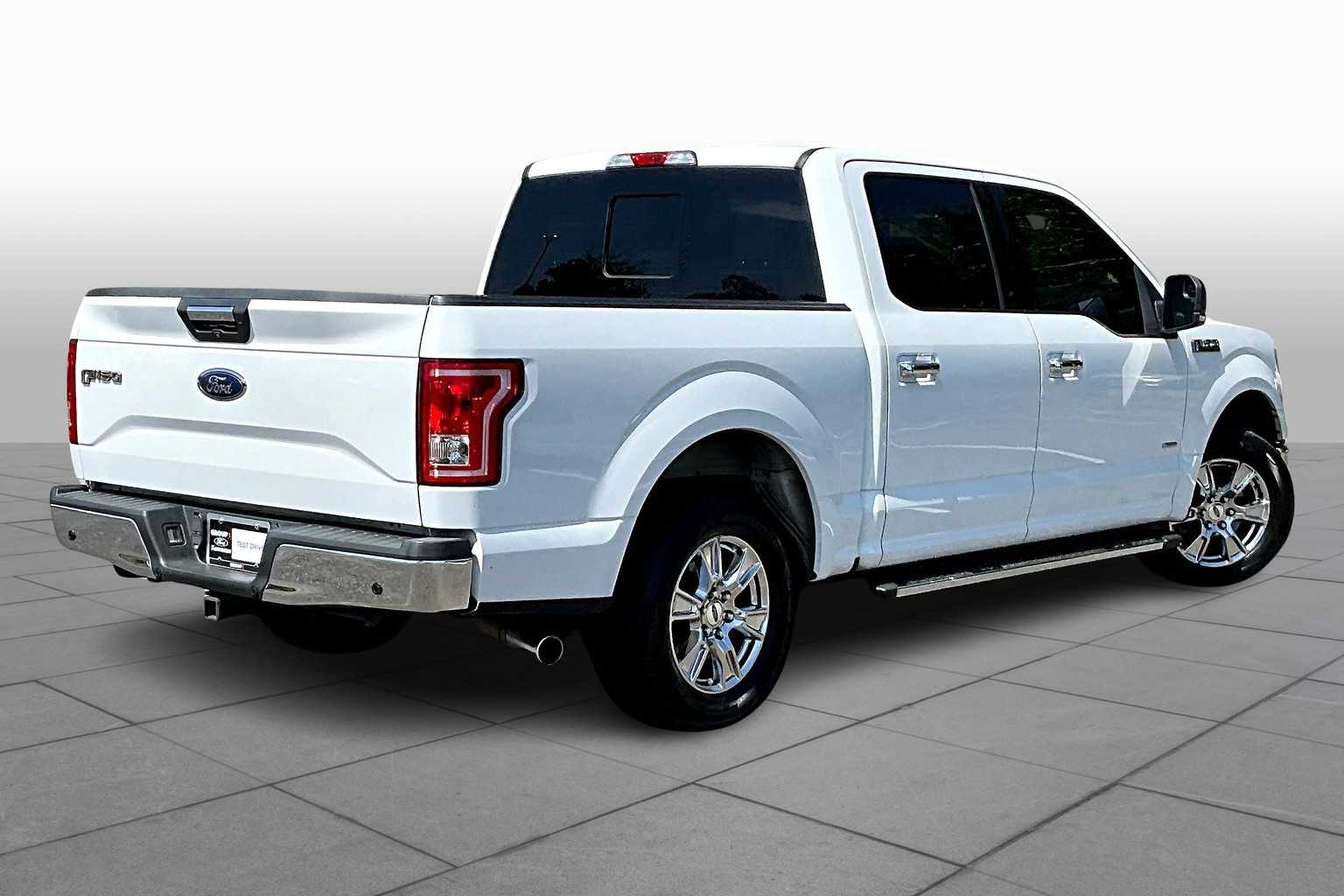 2016 Ford F-150 XLT photo 12