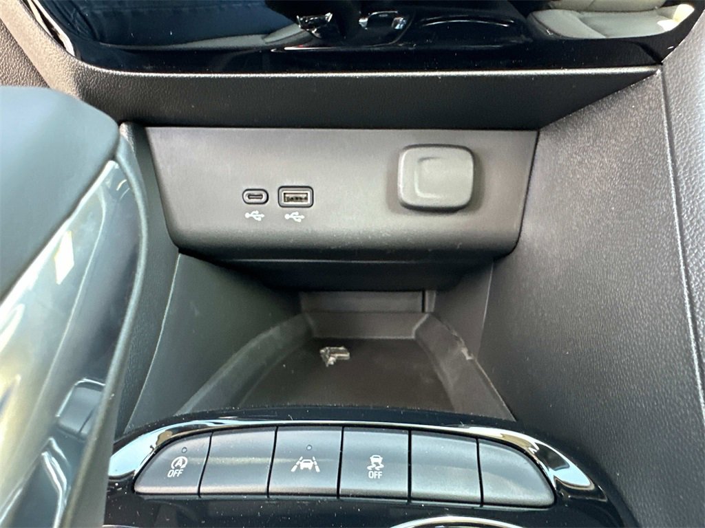 2026 Buick Encore GX Avenir photo 26