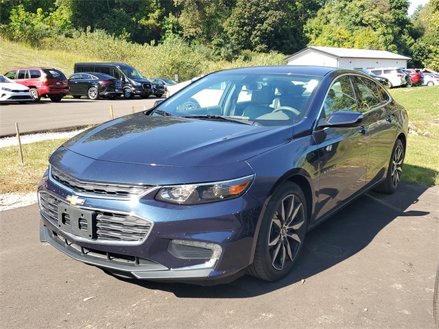 2017 Chevrolet Malibu 1LT photo 3