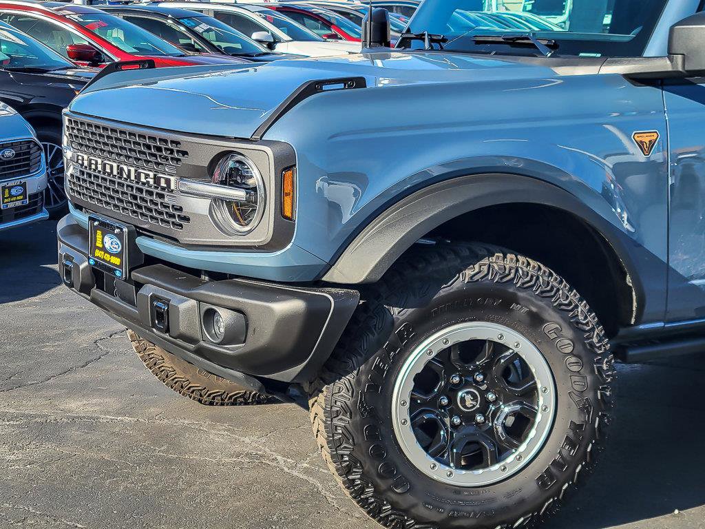 2023 FORD BRONCO - Image 2