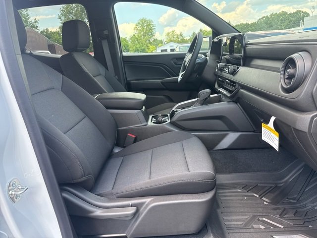2025 Chevrolet Colorado LT photo 32