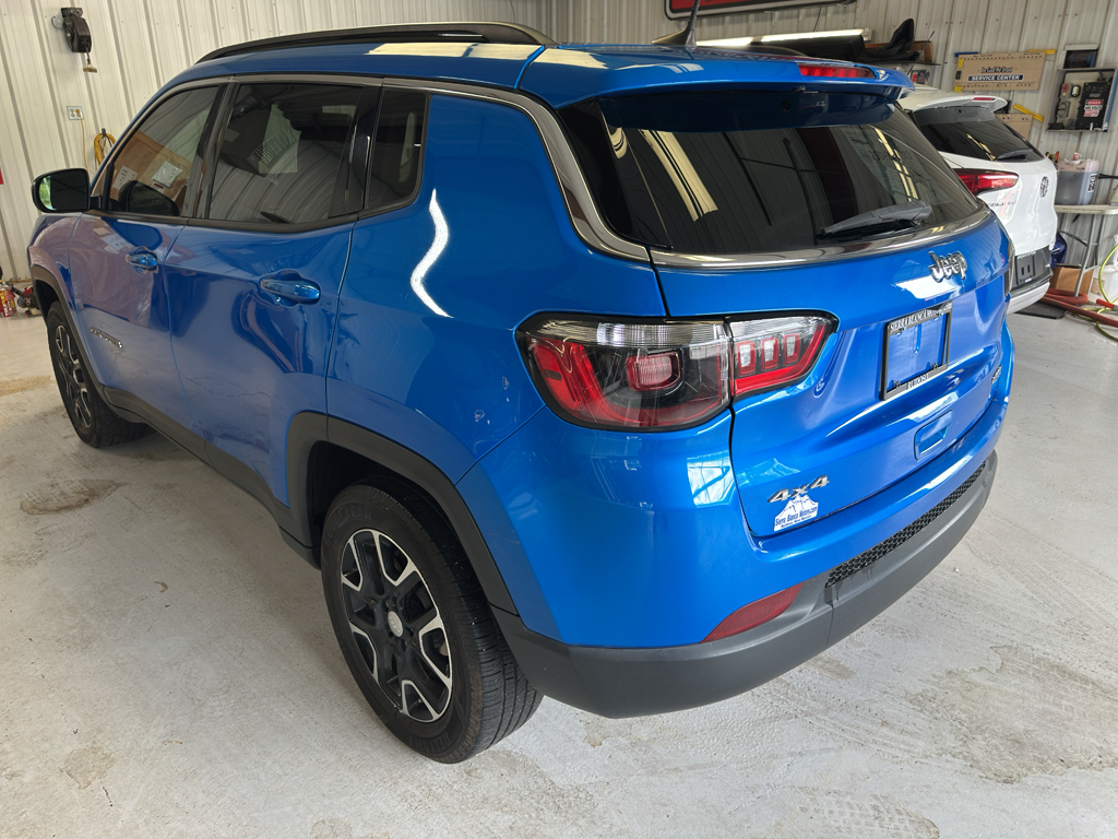 2022 Jeep Compass Latitude photo 6