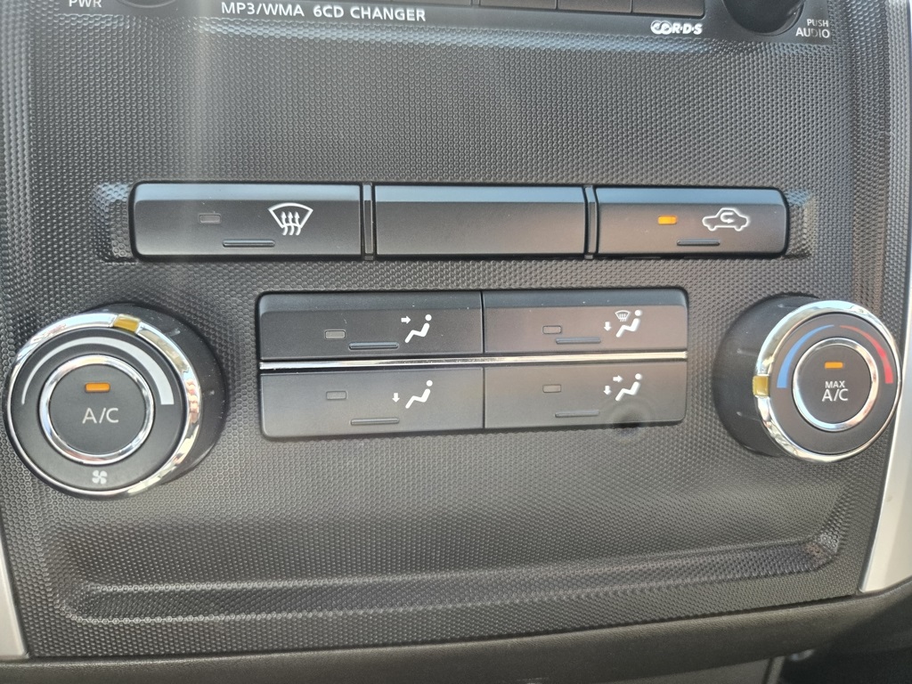 2012 Nissan Frontier PRO-4X photo 16