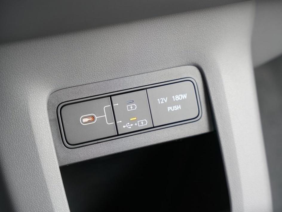 2025 Hyundai Ioniq 5 SEL photo 15