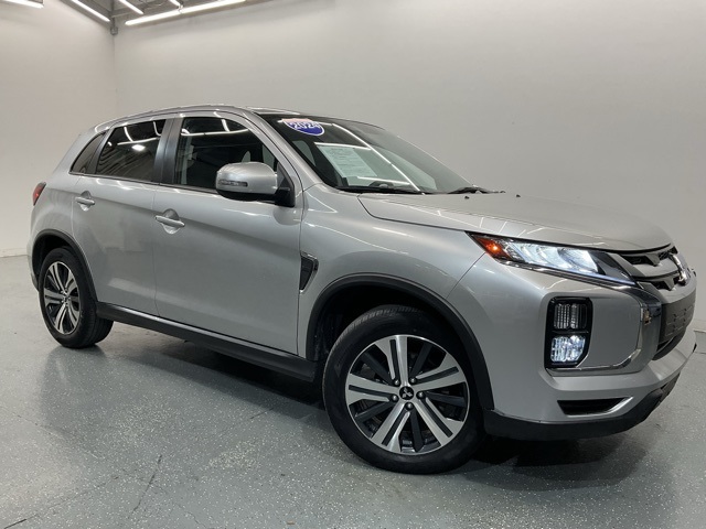 2024 Mitsubishi Outlander Sport SE photo 2