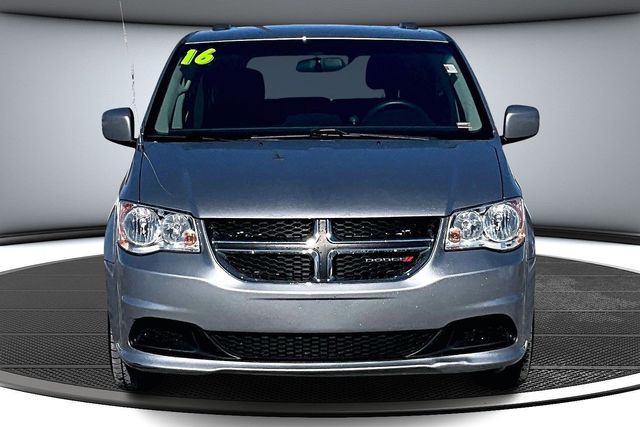 Used 2016 Dodge Grand Caravan SXT with VIN 2C4RDGCGXGR220176 for sale in Kansas City