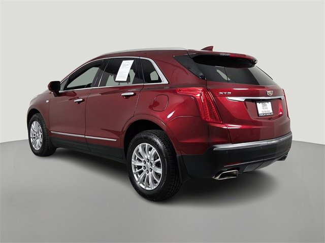 2017 Cadillac XT5 Base photo 2