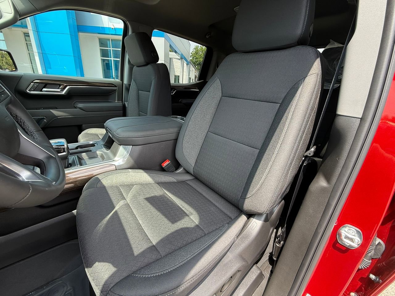 2025 Chevrolet Silverado 1500 LT Trail Boss photo 13