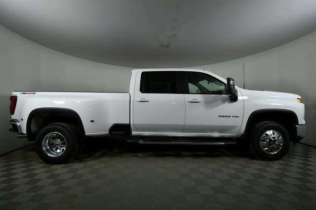 2025 Chevrolet Silverado 3500HD LT photo 13