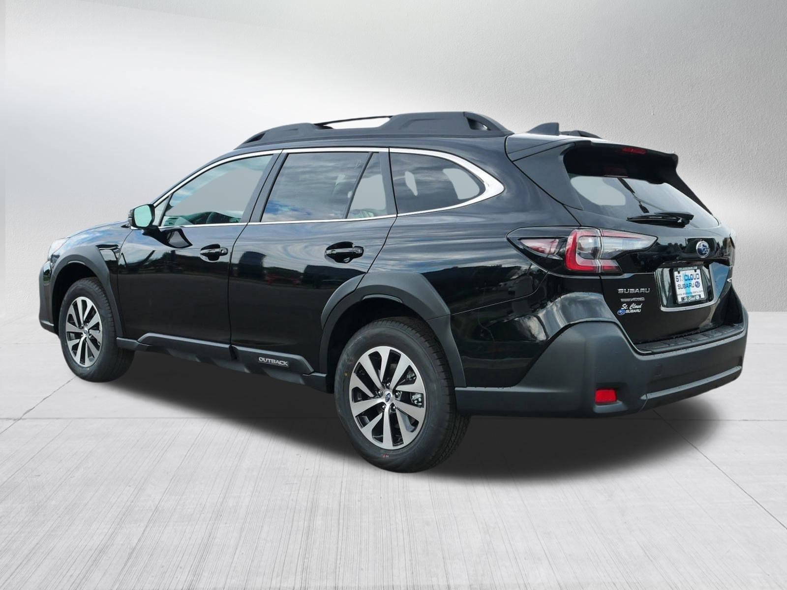 2025 Subaru Outback Premium photo 3