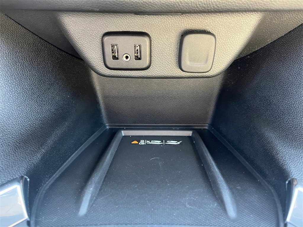 2023 Chevrolet Traverse Cloth photo 15
