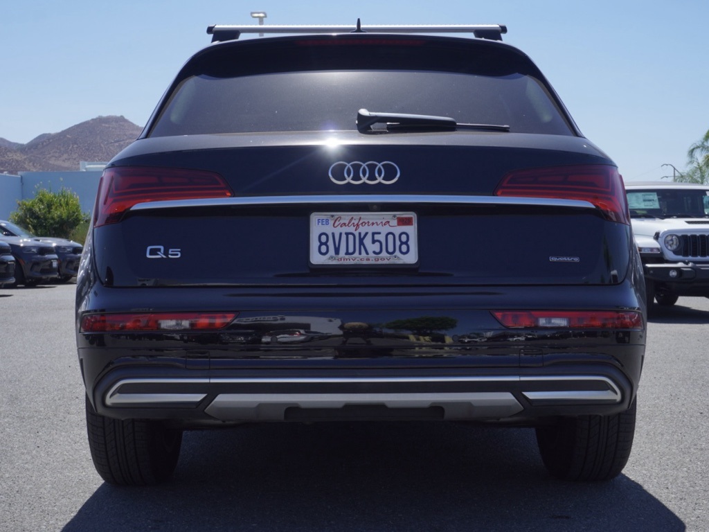 2021 Audi Q5 45 Premium photo 2