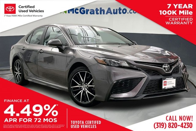 2023 Toyota Camry SE's photo