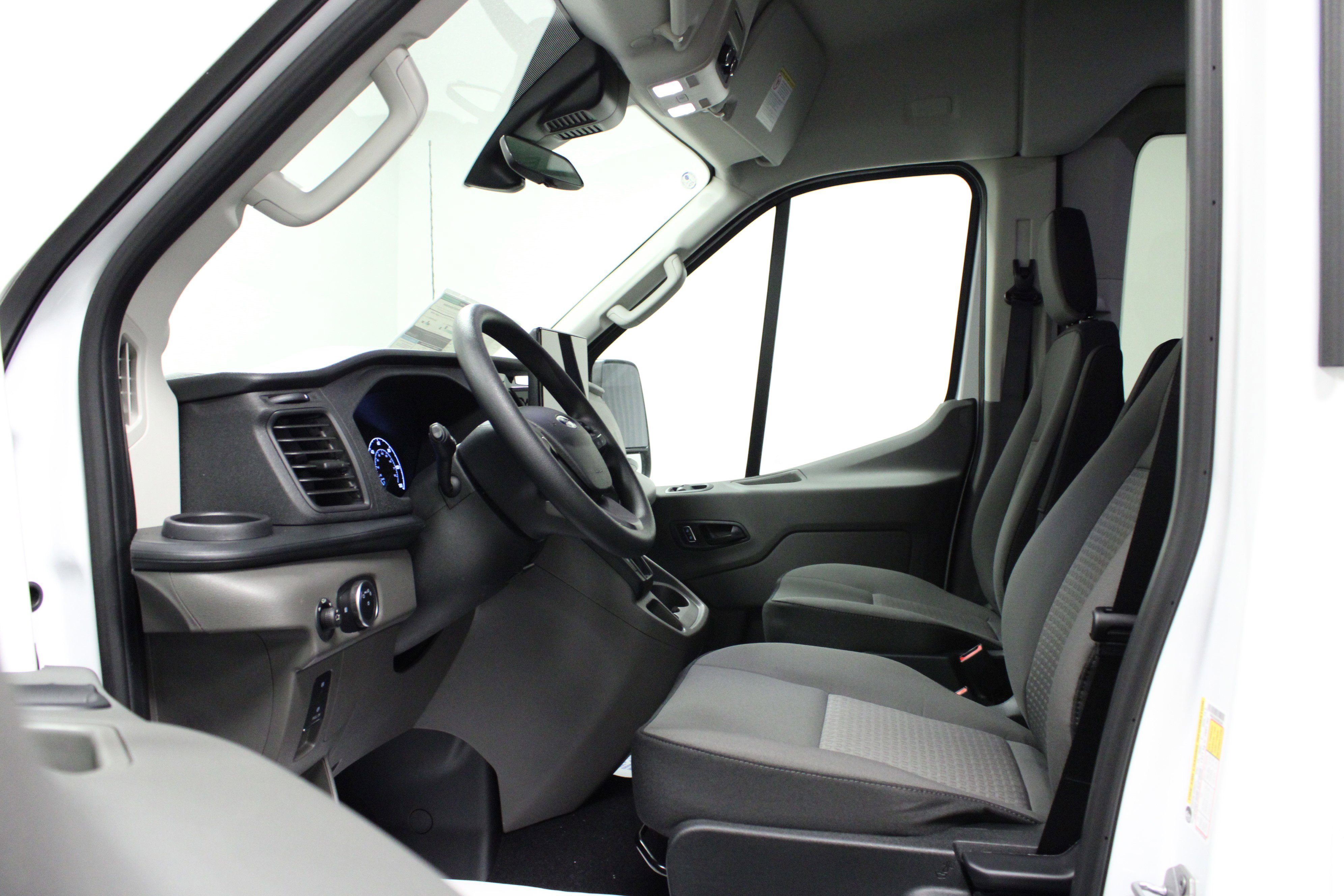2025 Ford Transit Passenger XLT photo 10