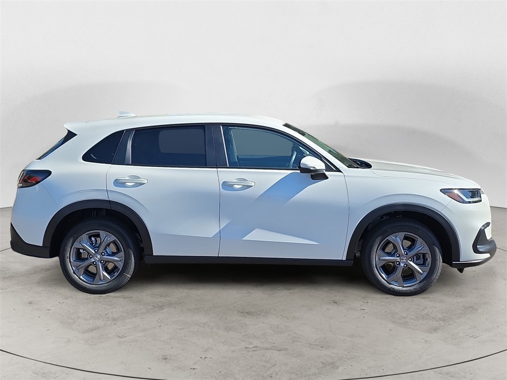 2026 Honda HR-V LX photo 6