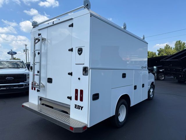 2026 Ford E-350 Base photo 4