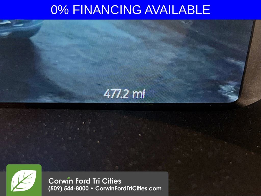 2025 Ford F-150 Lariat photo 2