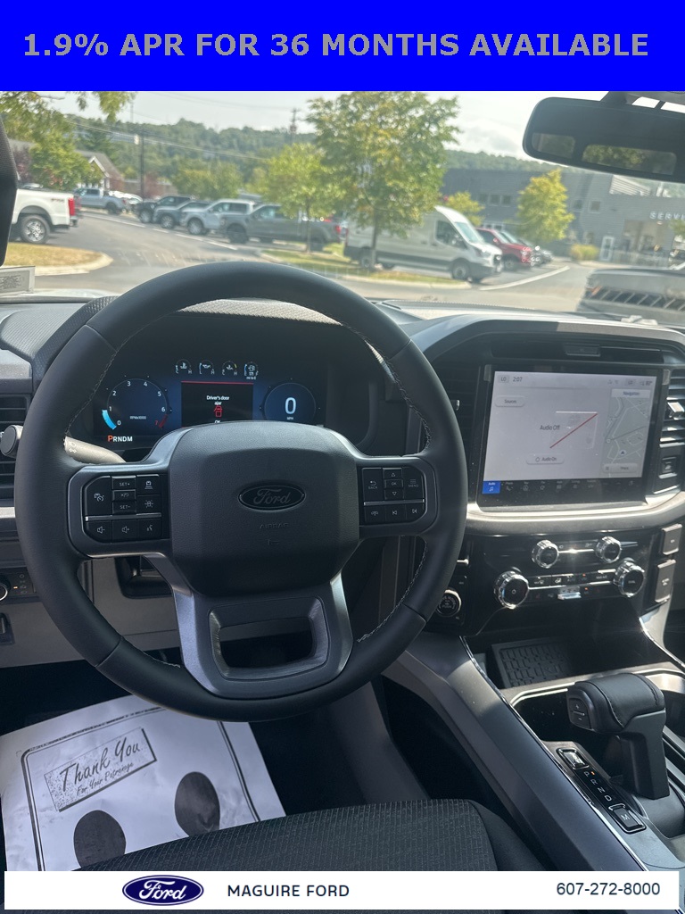 2025 Ford F-150 XLT photo 13