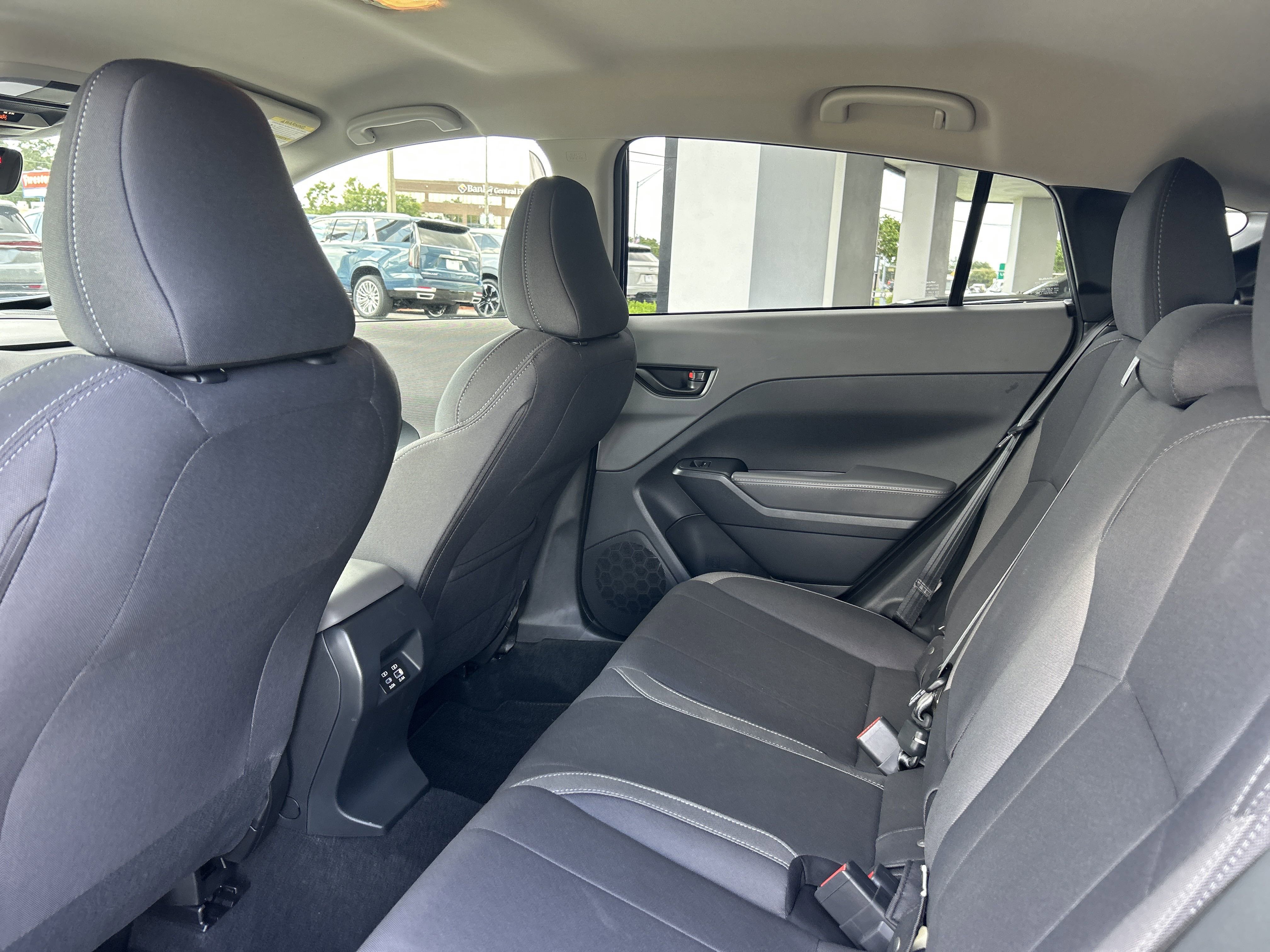 2025 Subaru Crosstrek Premium photo 4