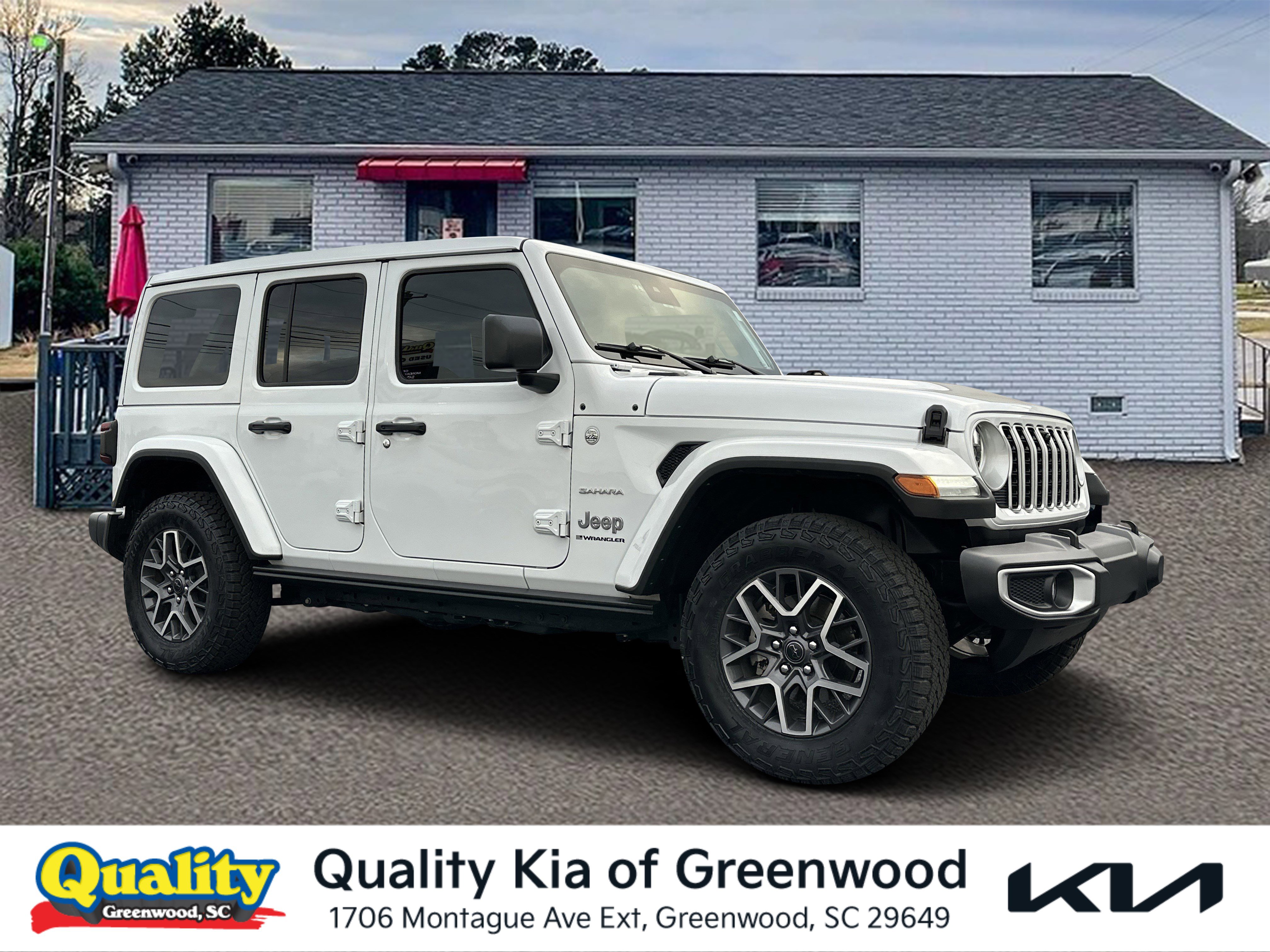 2024 Jeep Wrangler 4-Door Sahara's photo