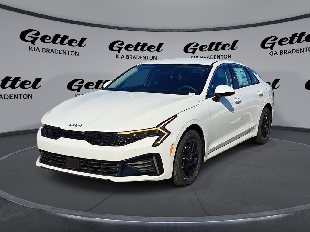 2026 Kia K5 LXS's photo