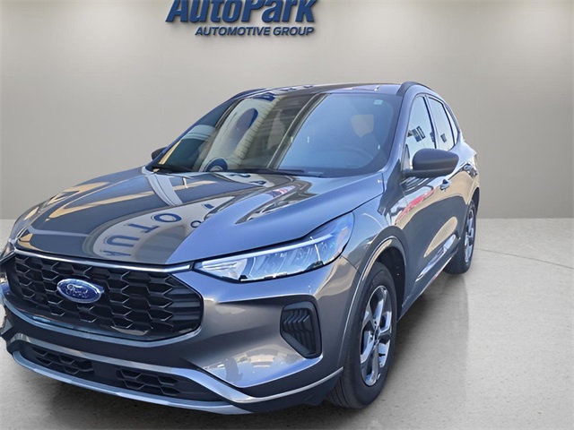 2023 Ford Escape ST-Line photo 3