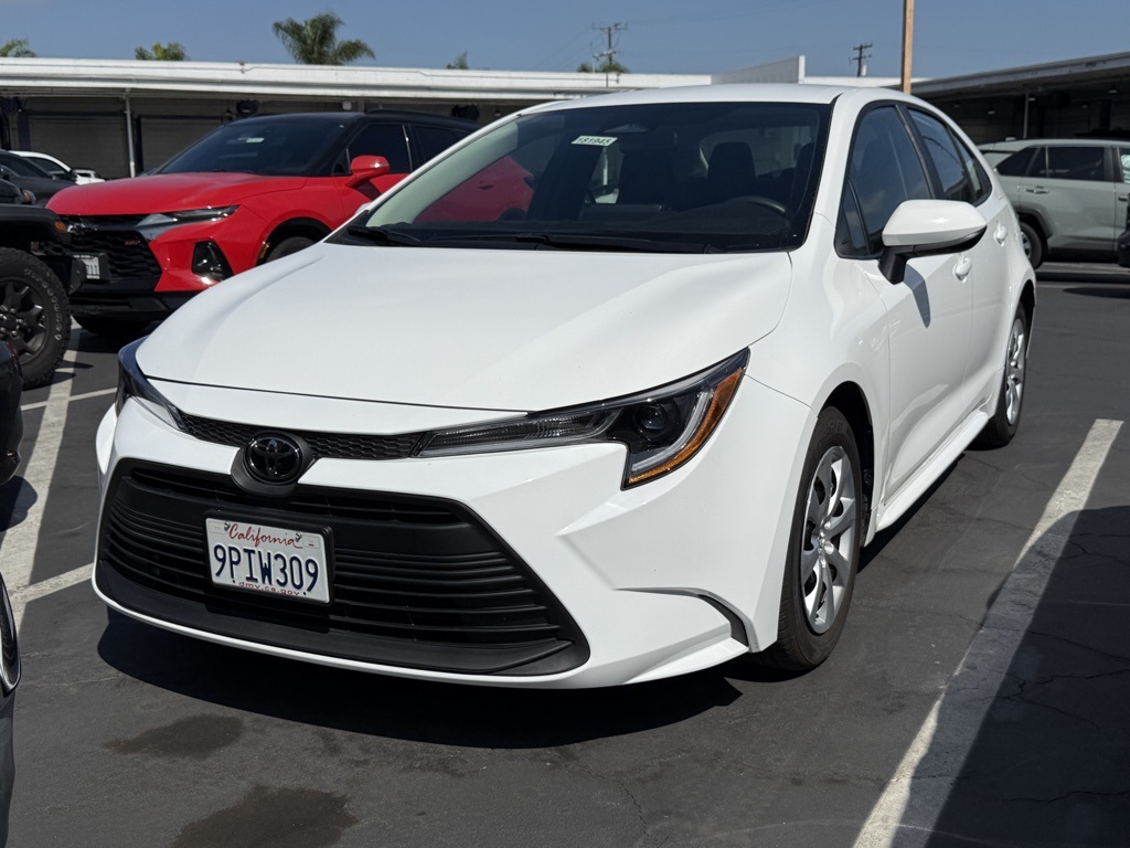 2024 Toyota Corolla LE photo 2
