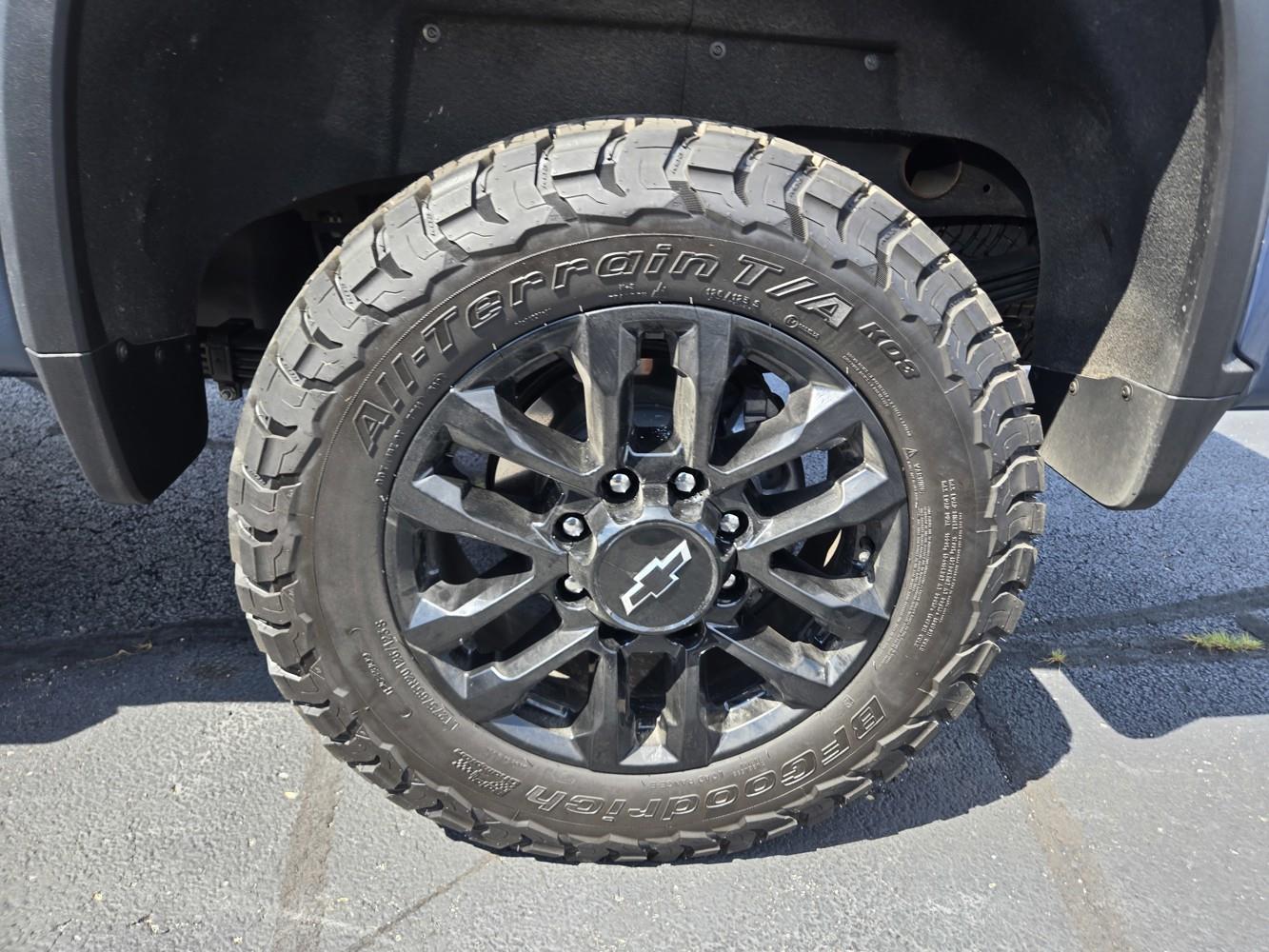 2025 Chevrolet Silverado 2500HD LT photo 37